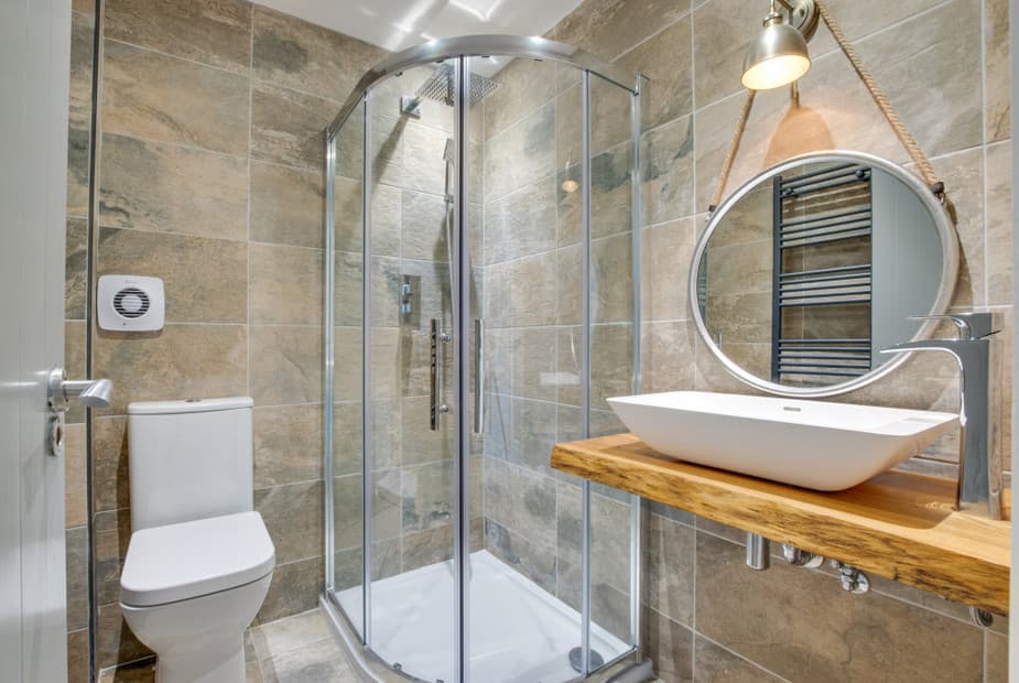 En suite Shower Room to Bedroom 2