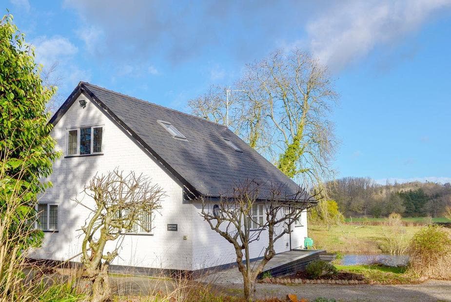 Riverside Cottage, Riverside Cottage, Lower Eaton Lower Eaton