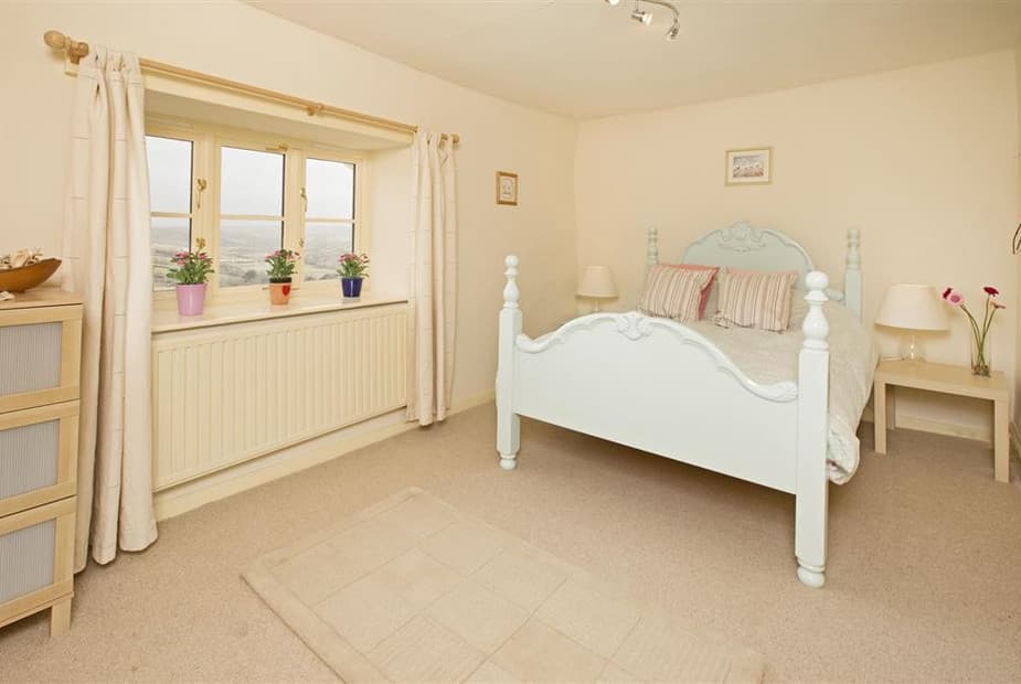 Double bedroom 4