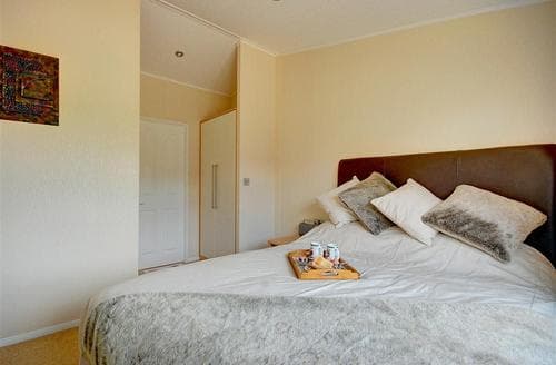 Bedroom 1 - View 2