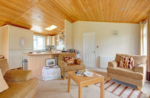 Sitting Area - View 3