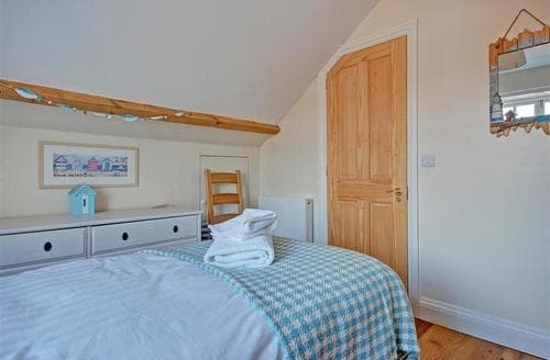 Bedroom 3 - View 2