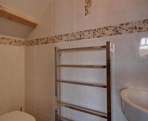 Bedroom 3 - En-suite Loo