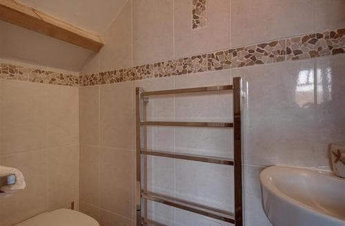 Bedroom 3 - En-suite Loo