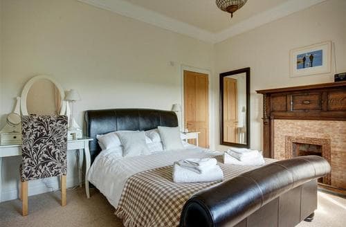 Bedroom 1 - View 1