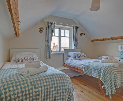 Bedroom 3 - View 1