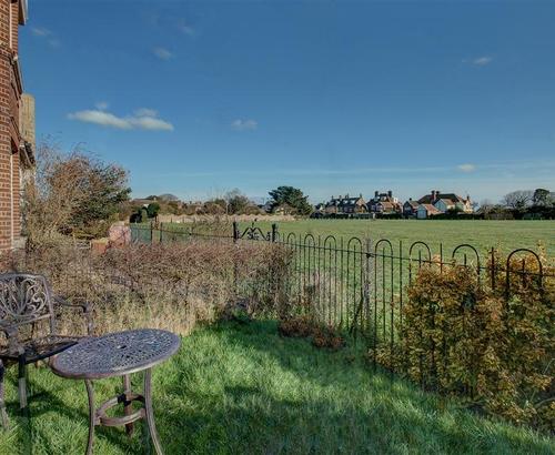 Garden Across Common