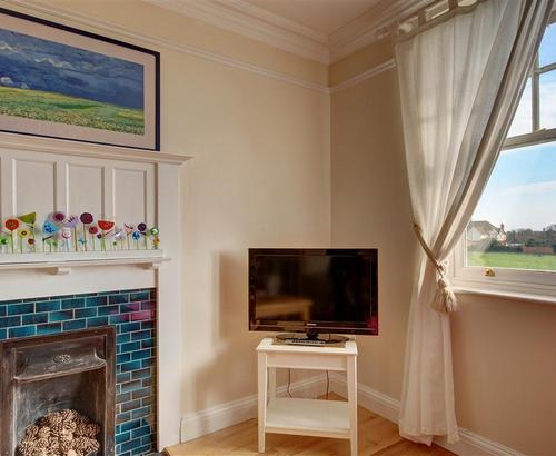 Sitting Area - Window View