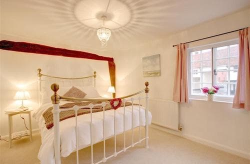 Bedroom 2 - View 2