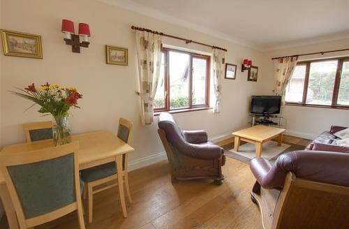 CB571 Sitting Room - view 2
