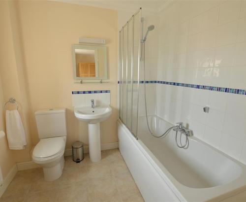 En-Suite Bedroom 2