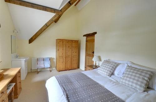 Bedroom 1 - View 3