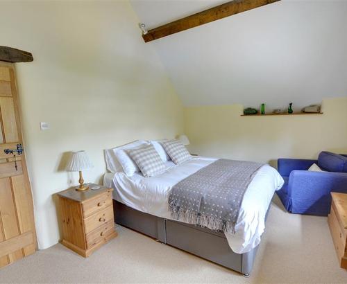 Bedroom 1 - View 1