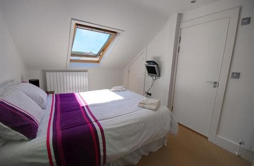 Bedroom 1 - View 2