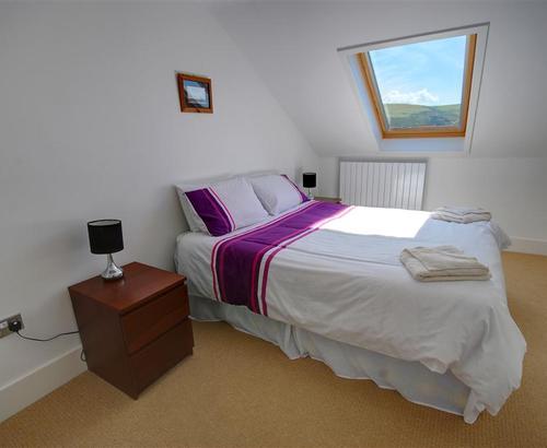 Bedroom 1 - View 1