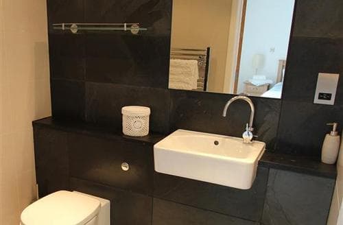 Bedroom 1 En-suite