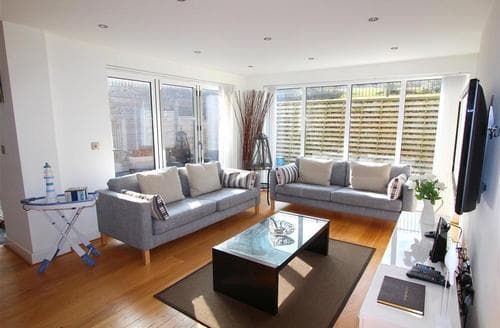 Sitting Room - View 2