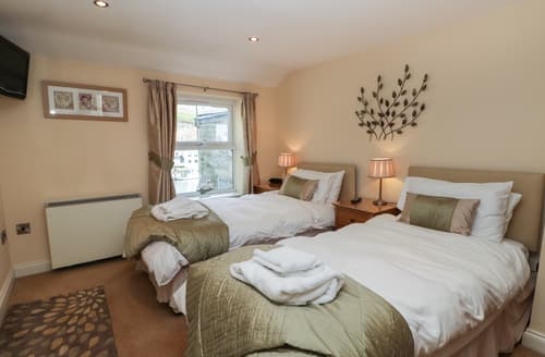 Jet Cottage, Jet Cottage, Whitby, North Yorkshire - Snaptrip