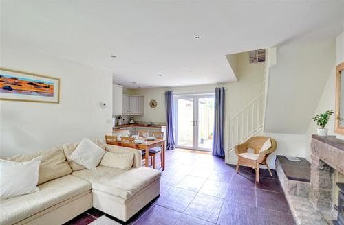 Sitting Room - View 2