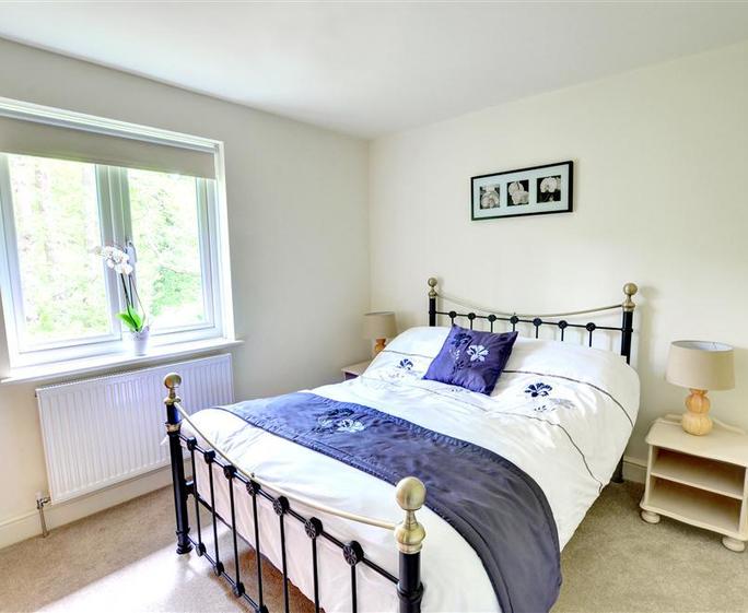 Bedroom 1 - View 1
