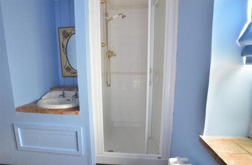 Bathroom 2 View 2