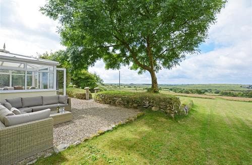 Outside Sitting Area