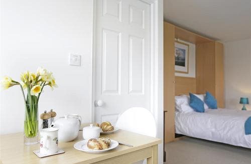 Open Plan Room - View 6