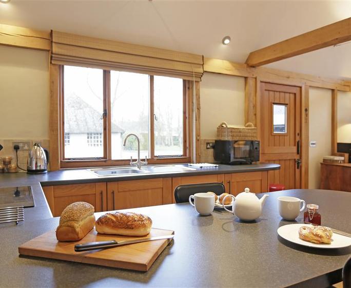 Open Plan Room - View 8