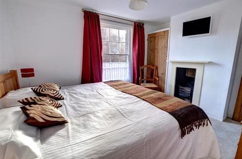 EK726 - Bedroom - view 2