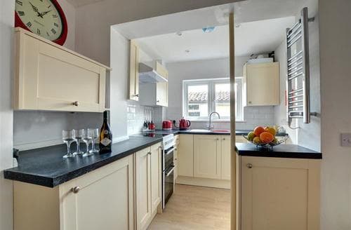 EK726 - Kitchen - view 2