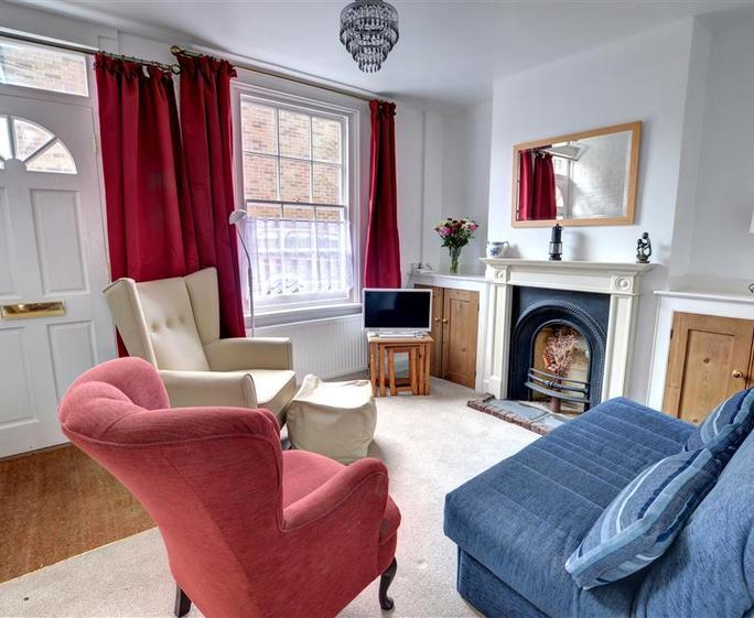 EK726 - Sitting Room