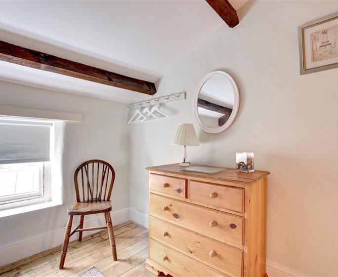 Bedroom 2 - View 3