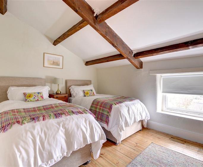 Bedroom 2 - View 2