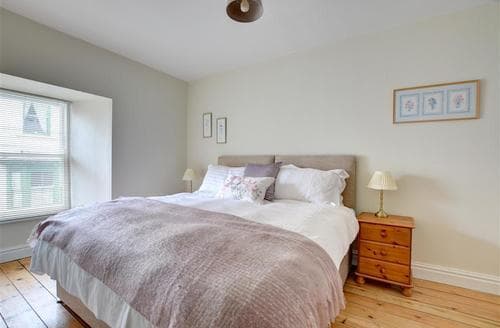 Bedroom 1 - View 1