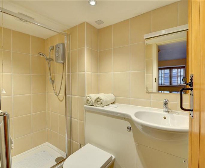 SA006 - En-suite