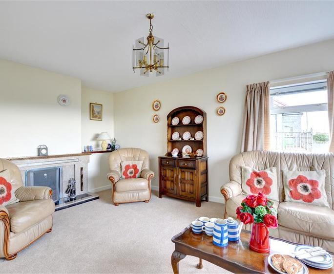 WAG556 - Sitting Room View 3