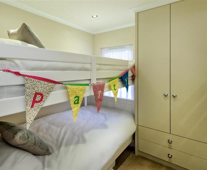 T34WAR - Bunk Bedroom