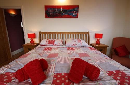 FL038_bed1.jpg