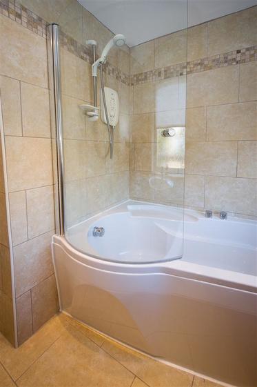 TYNIXX - Bathroom View 2