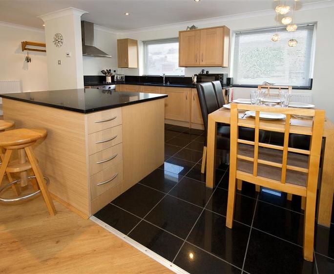 TYNIXX - Kitchen View 1