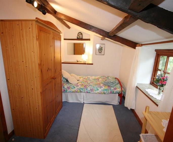Single bedroom