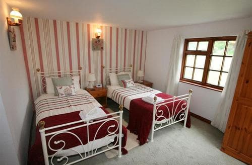 Twin bedroom