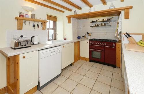 Snowdon-View-kitchen-v2-16