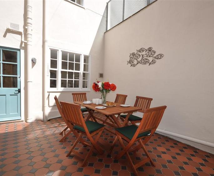 Courtyard 