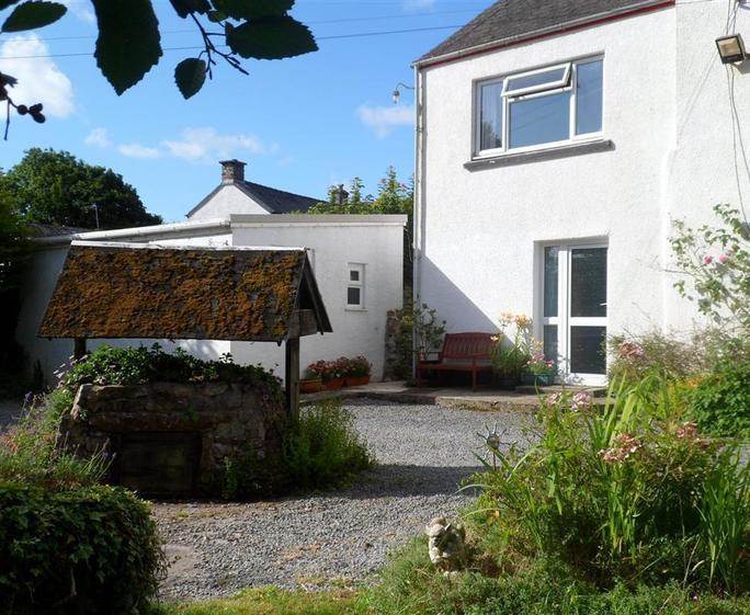 Court Vale Cottage, St Florence, Pembrokeshire