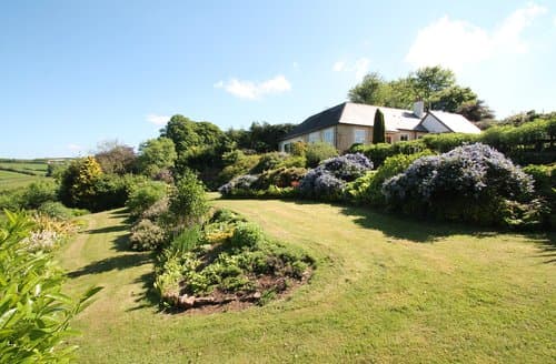 Last Minute Cottages - Raleigh Lodge, Wheddon Cross
