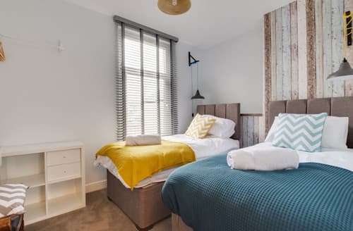 Twin bedroom