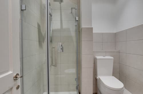 1st floor shower room