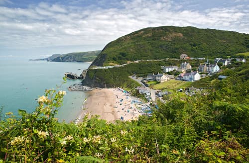 Tresaith beach