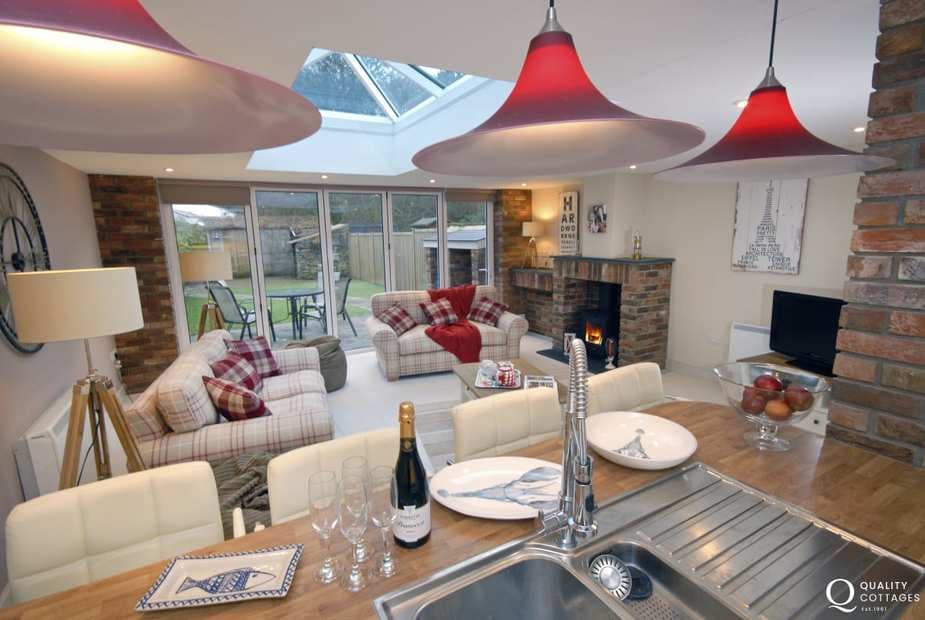 Little Haven holiday cottage - open plan kitchen/living room